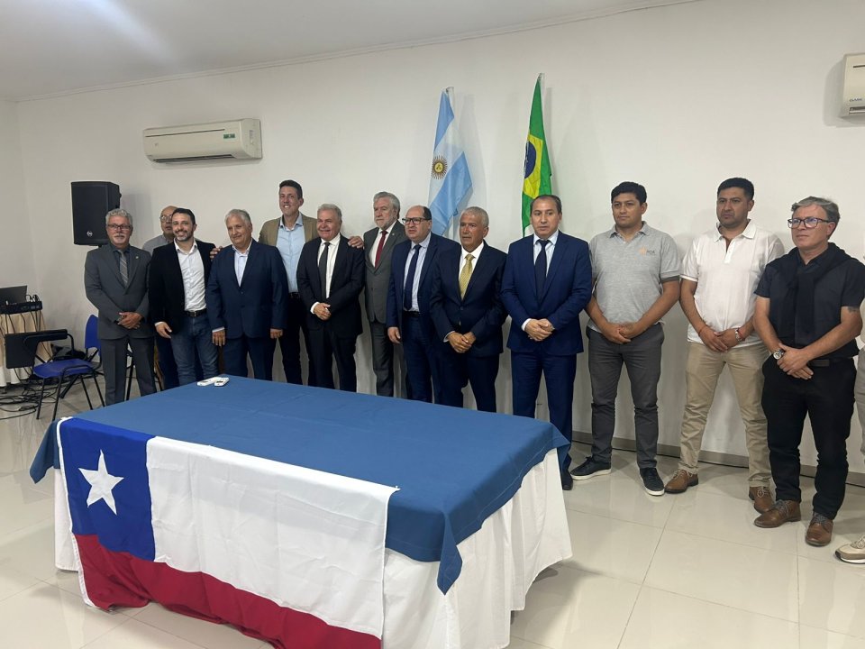 /foro-politico-y-empresarial-impulsa-el-corredor-bioceanico-y-potencia-a