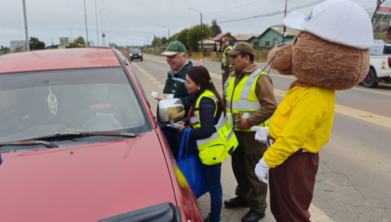 /carabineros-y-equipos-de-emergencia-refuerzan-prevencion-de-incendios