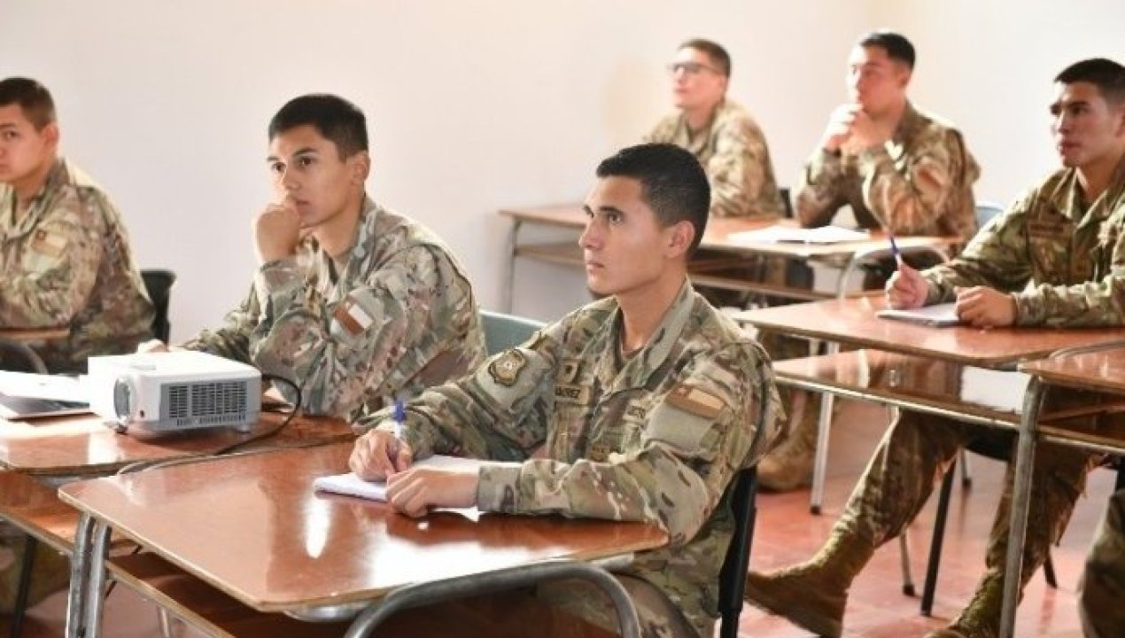 /jovenes-completan-estudios-gracias-al-servicio-militar