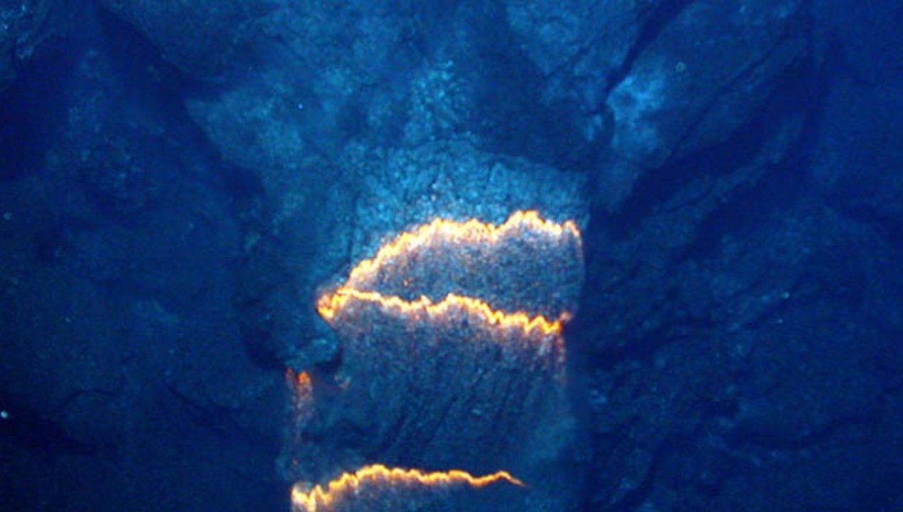 /descubren-el-volcan-de-lodo-de-cucao-frente-a-chiloe-conoce-el-hallazgo