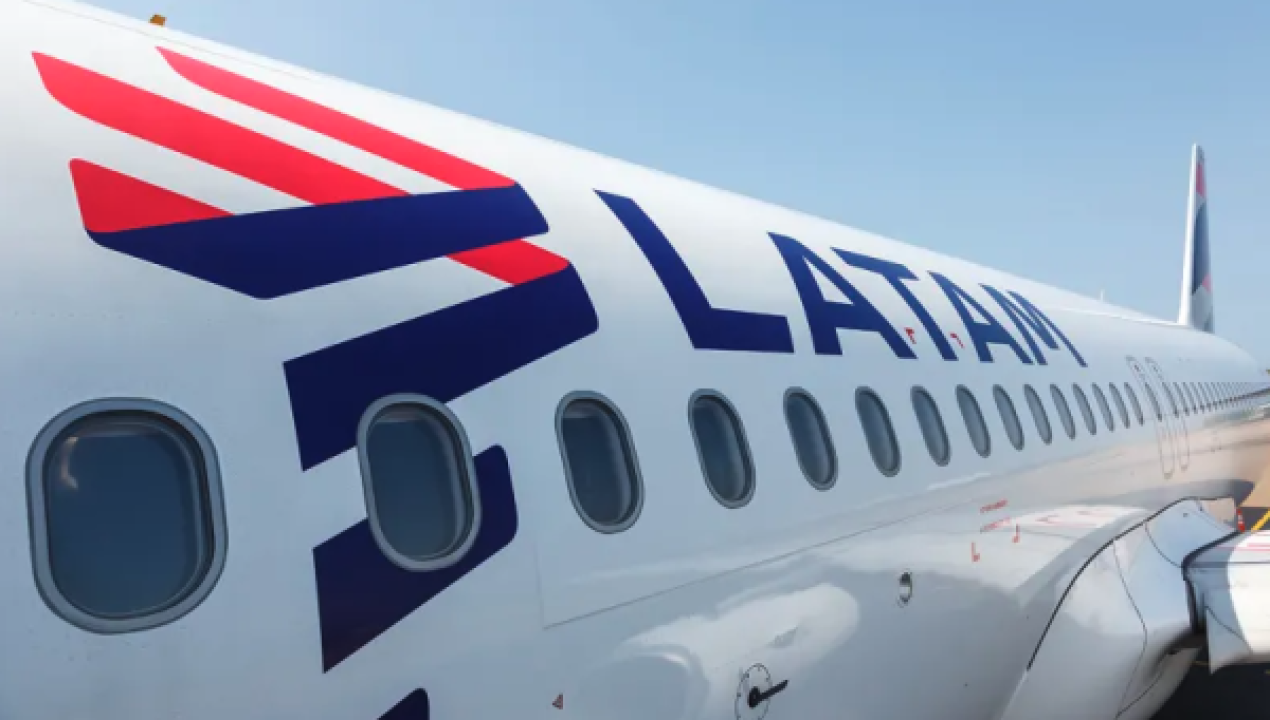 /local/huelga-de-pilotos-de-latam-podria-afectar-hasta-1-500-pasajeros-diarios-en