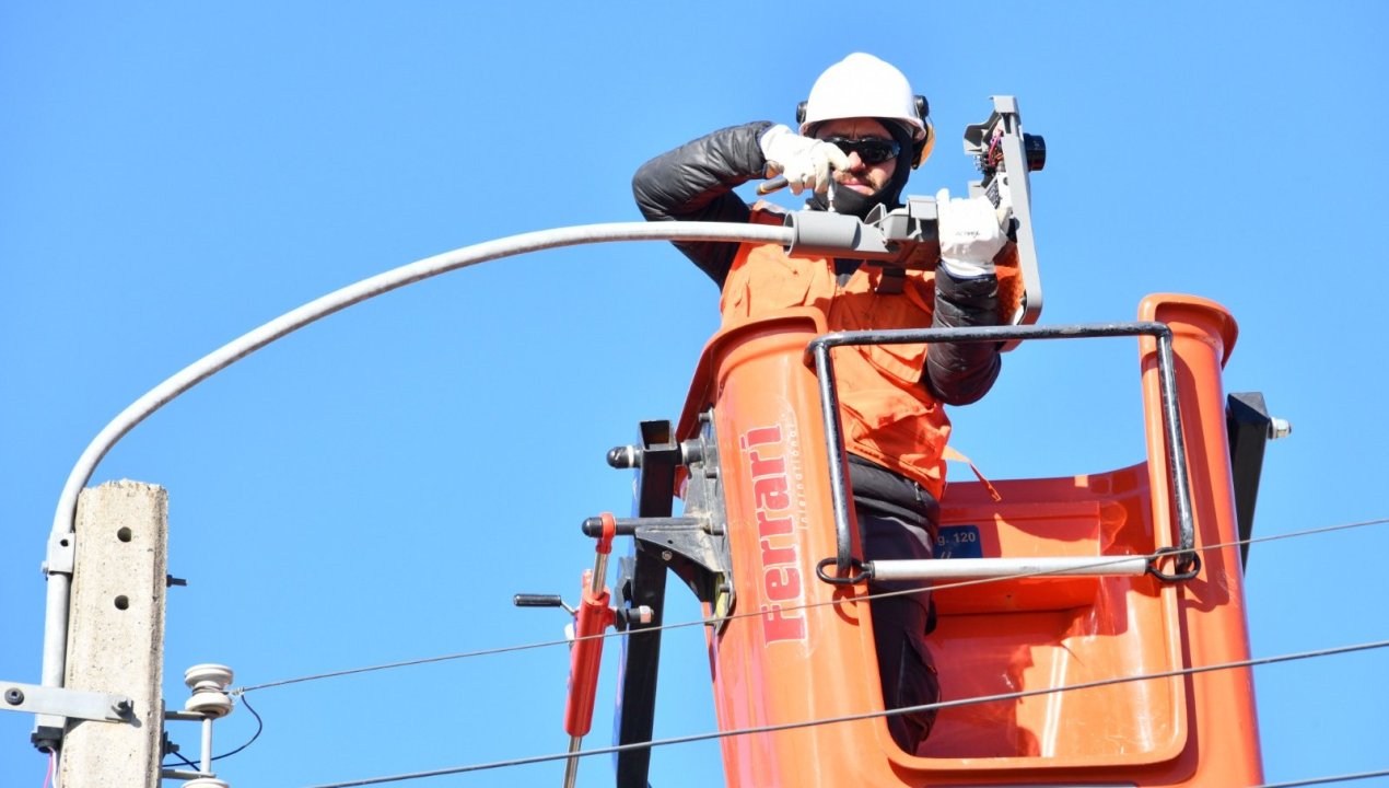 /un-95-de-avance-presenta-el-recambio-de-luminarias-en-rio-seco