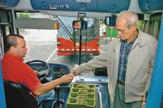 /desde-el-1-de-julio-se-inicia-rebaja-de-50-en-pasajes-para-adultos-mayores-en-el-transporte-publico-en-los-rios