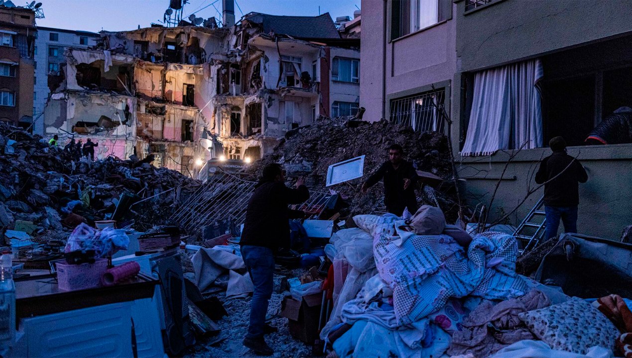 /turquia-dos-nuevos-terremotos-dejan-mas-victimas-fatales-personas-heridas-y-atrapadas