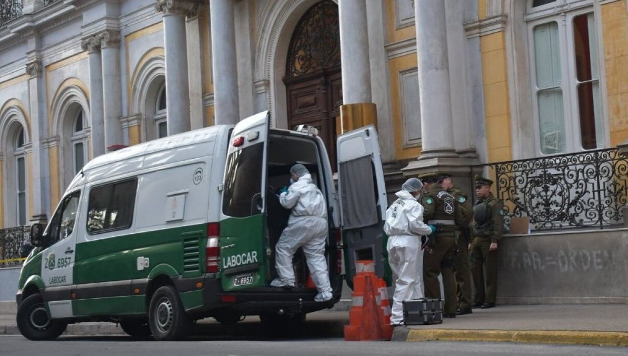 /regionales/region-de-antofagasta/en-tocopilla-detienen-a-presunto-implicado-en-robo-de-computadores-al