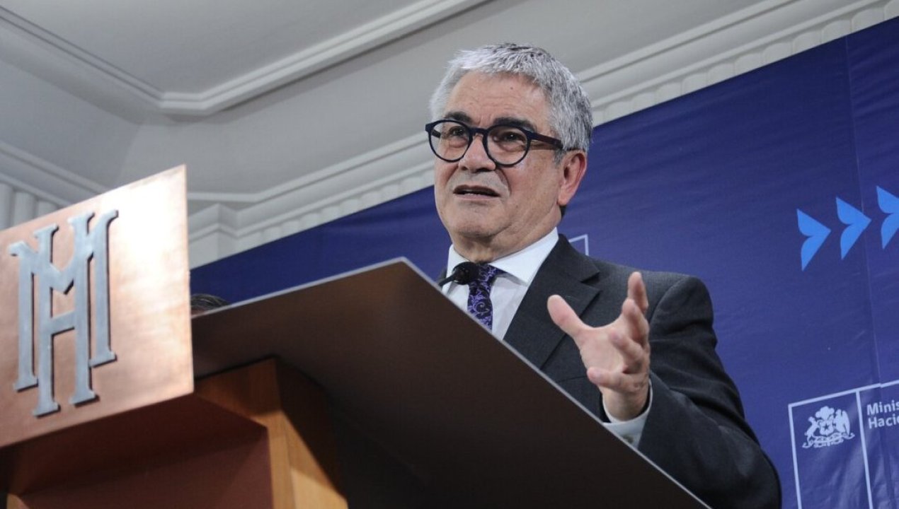 /actualidad/gobierno/ejecutivo-suspende-de-manera-indefinida-el-proyecto-de-reforma-de-impuestos