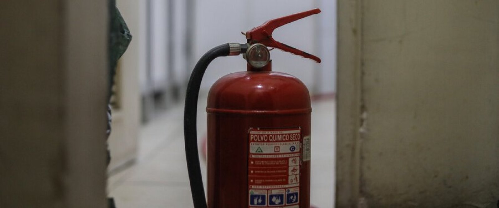 Aumentan reclamos por extintores y Sernac enciende alerta por seguridad