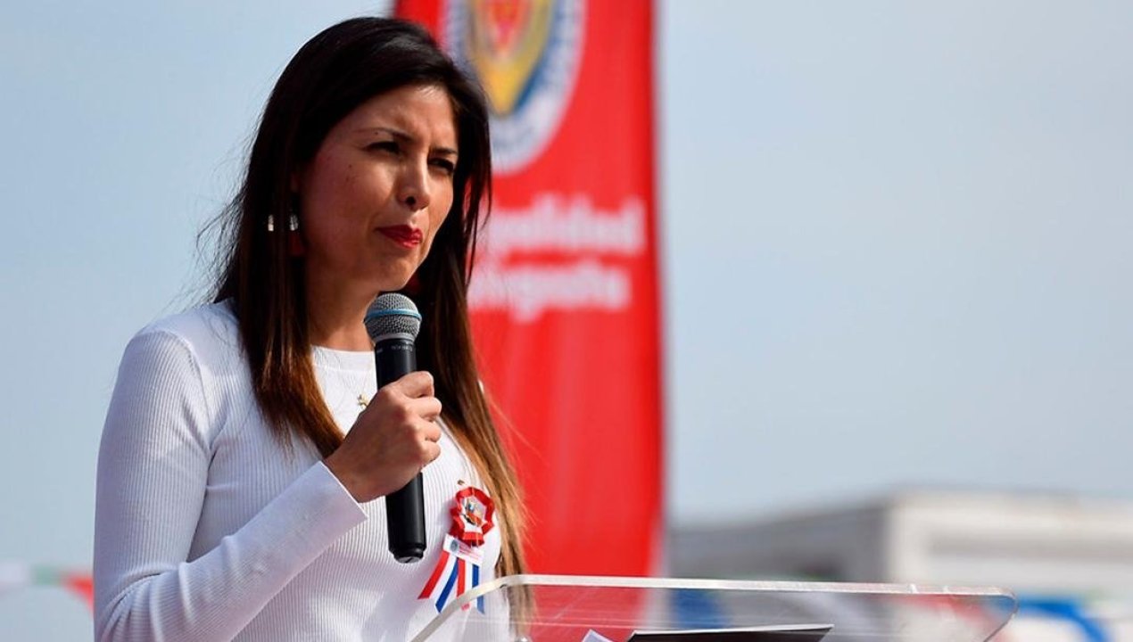 /regionales/region-de-antofagasta/karen-rojo-llega-a-chile-para-cumplir-su-condena-por-fraude-al-fisco