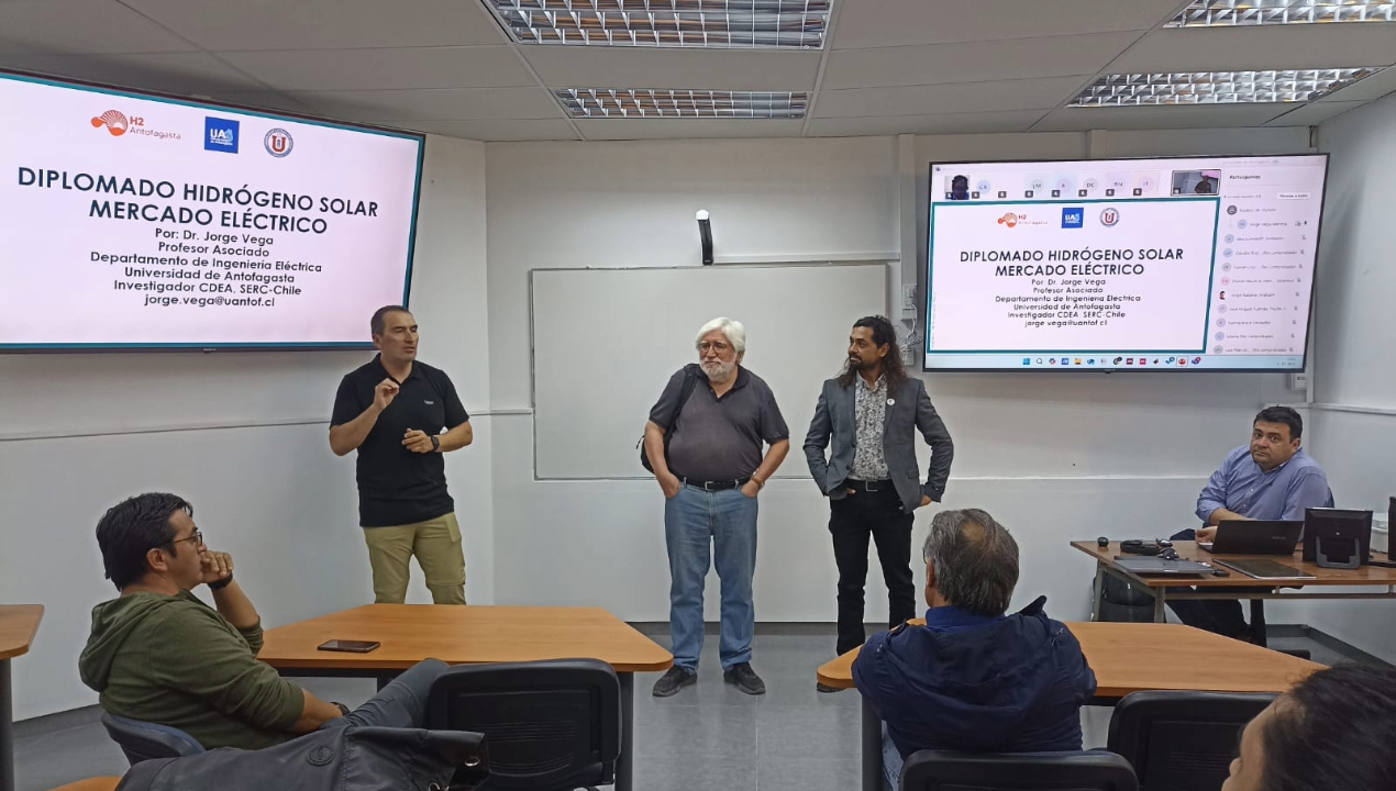 /universidad-de-antofagasta-dio-inicio-a-la-primera-version-del-diplomado-en