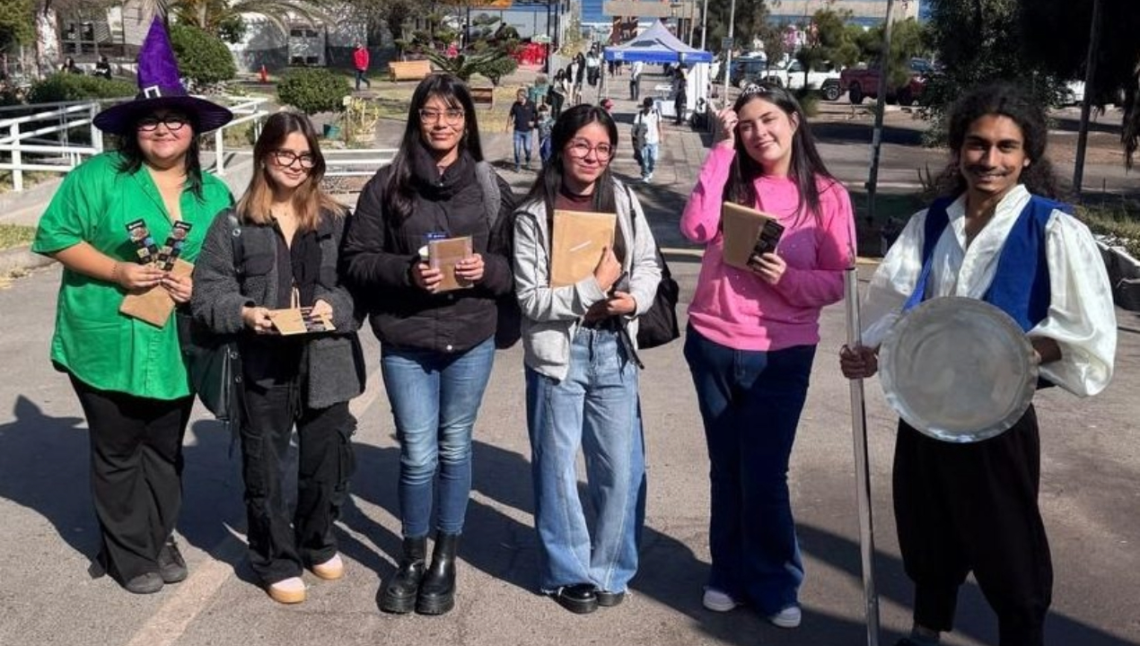 /universidad-de-antofagasta-conmemora-el-dia-del-libro-con-interesantes