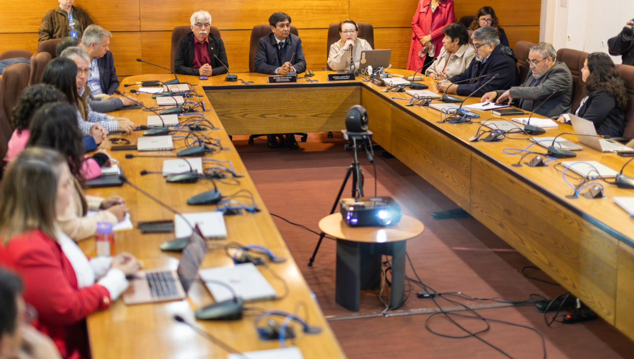 /gobernador-regional-no-entregara-mas-recursos-a-proyectos-municipales-y